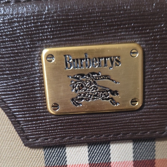 Burberry Clutch/wristlet - Picture 14 of 15